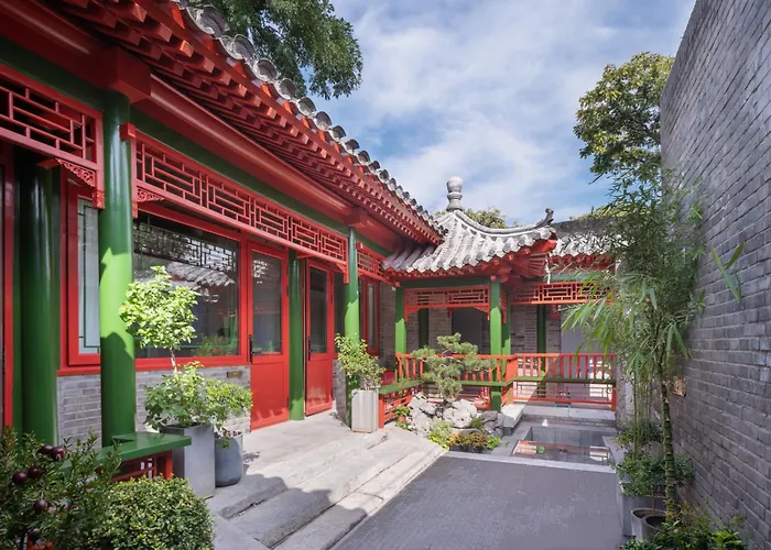 Xinxiang Yayuan: Beijing Courtyard with Sky Garden near Tiananmen
